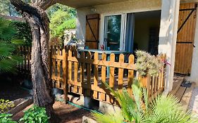 Ecrin De Verdure Sur Le Lavandou - Classement Tourisme 3 Etoiles